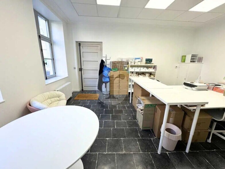 Office in Lille to rent - Interior Photo - Image 2 of 3