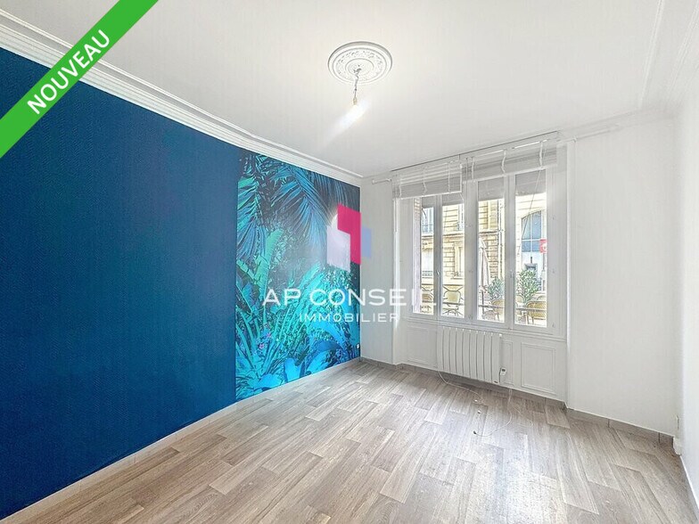 Office in Saint-Germain-en-Laye for sale - Building Photo - Image 3 of 5