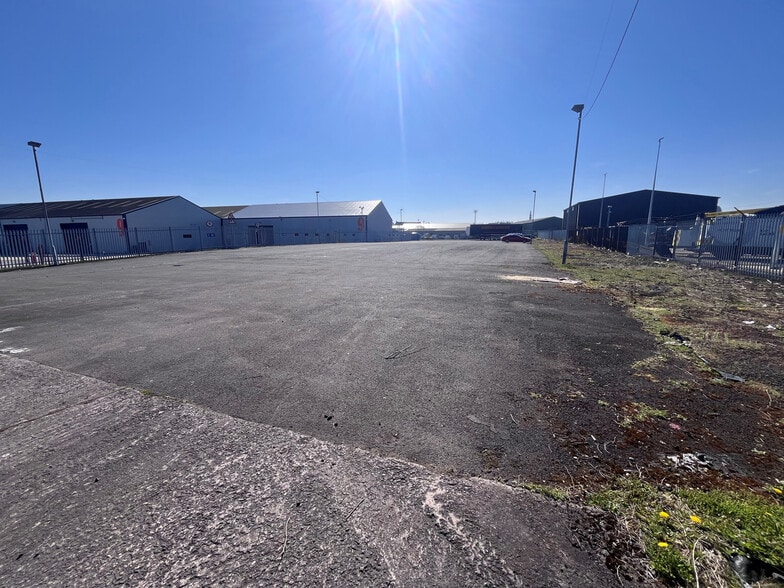 9 Clark St, Paisley to rent - Building Photo - Image 3 of 4