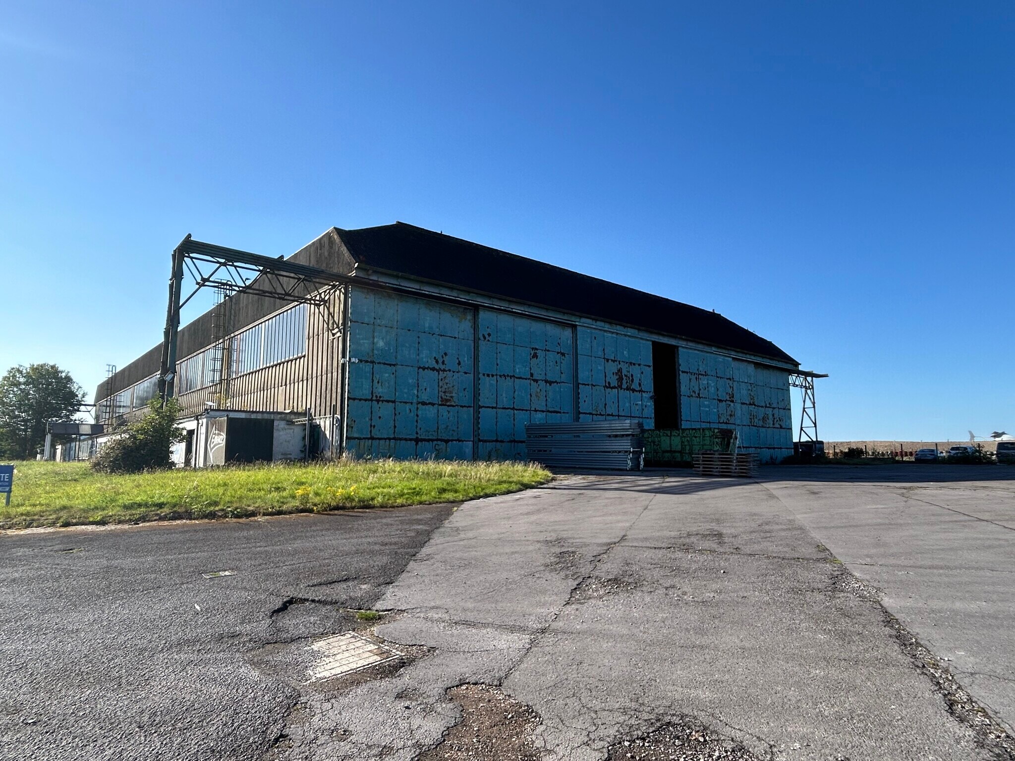 C2 Wroughton Airfield Orbital Rd, Wroughton for sale Building Photo- Image 1 of 1