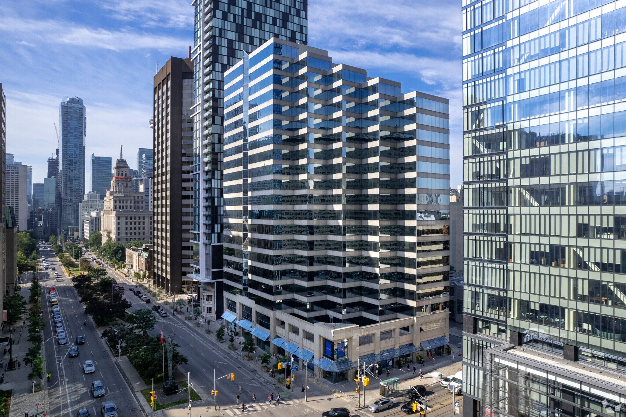 438 University Ave, Toronto, ON for sale Primary Photo- Image 1 of 1