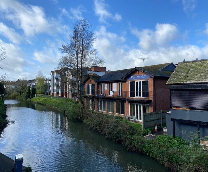 55-61 South St, Bishop's Stortford for sale - Building Photo - Image 1 of 4