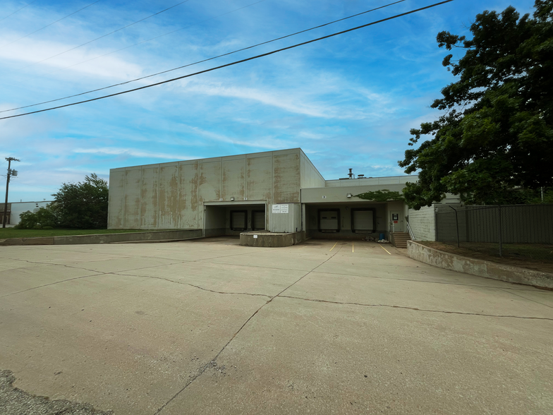 5310-5400 NW 5th St, Oklahoma City, OK for rent - Building Photo - Image 3 of 16