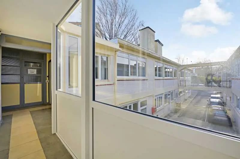 Office in Nanterre to rent Interior Photo- Image 1 of 2