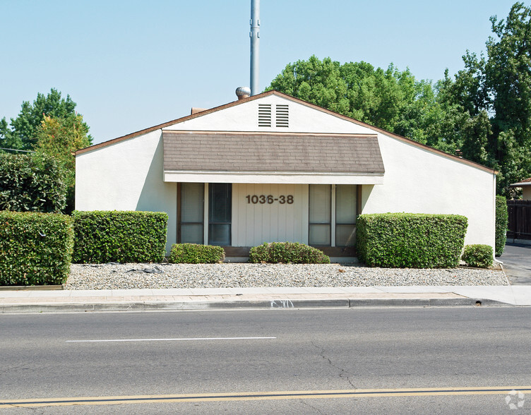 1036-1038 W Clinton Ave, Fresno, CA for sale - Primary Photo - Image 1 of 9