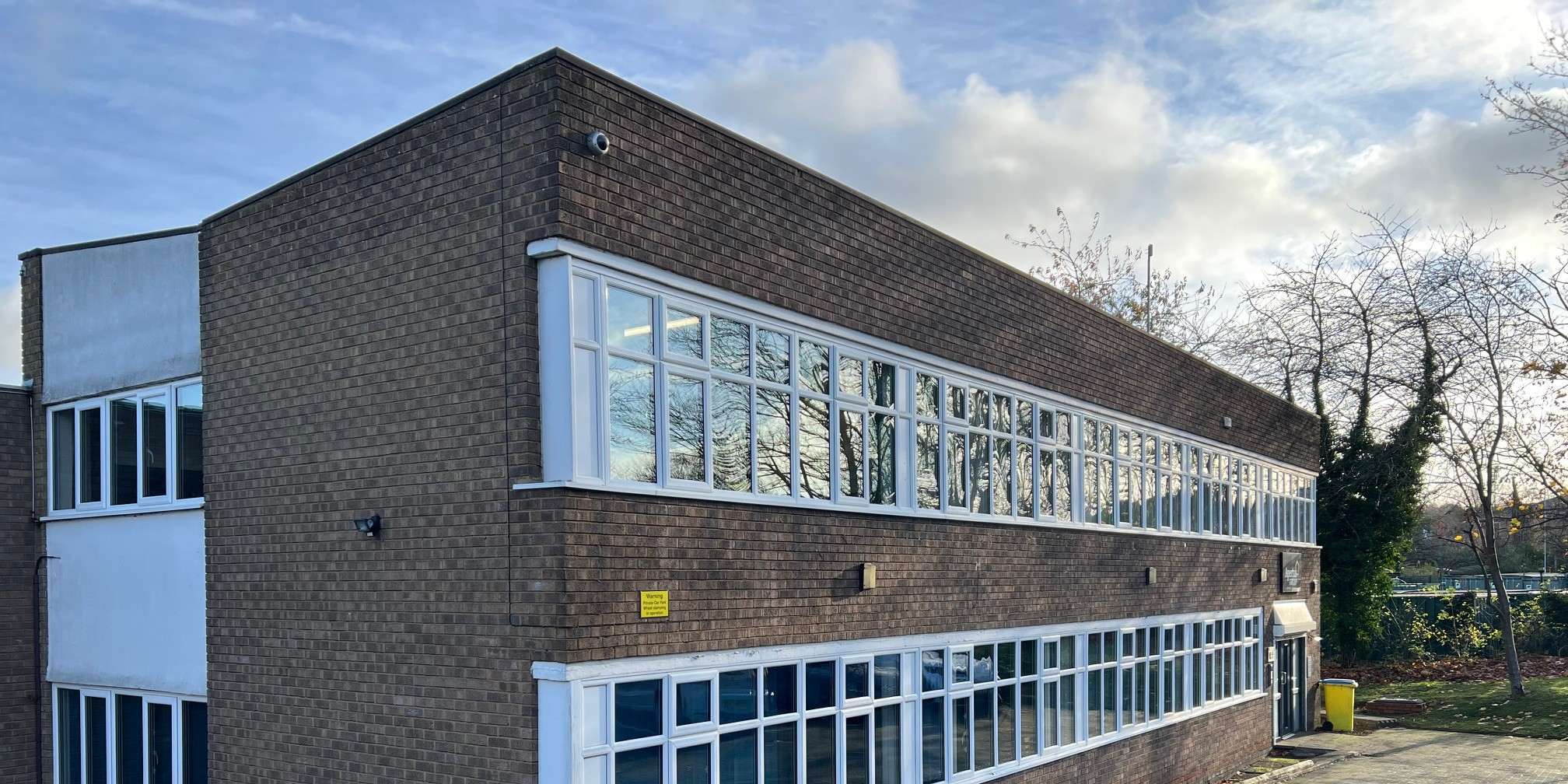 41 Lower Farm Rd, Northampton to rent Primary Photo- Image 1 of 2