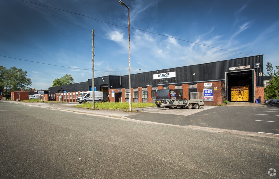 5 Burnell Rd, Ellesmere Port for sale - Primary Photo - Image 1 of 1