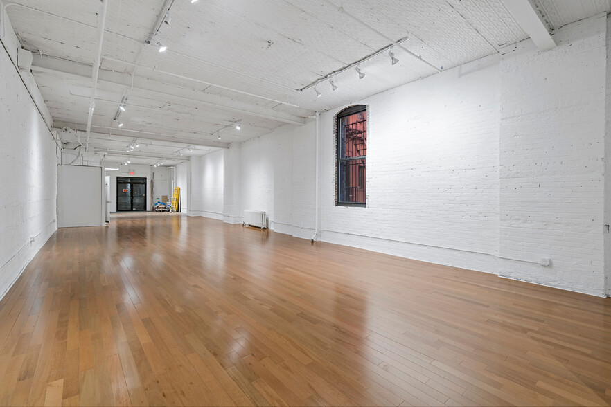 345 E 104th St, New York, NY for sale - Building Photo - Image 1 of 1