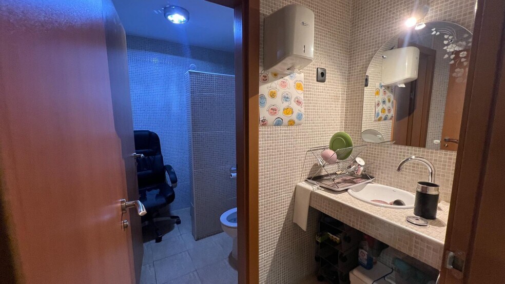 Avenida de la Industria, 37, Tres Cantos, Madrid for sale - Interior Photo - Image 3 of 5