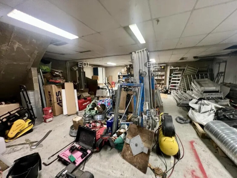 Office in Romainville for sale - Building Photo - Image 3 of 15