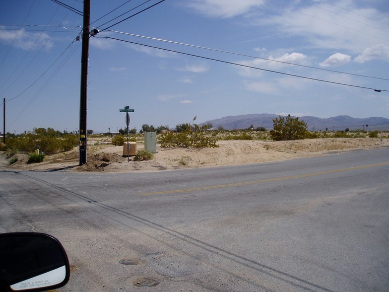 Amboy Rd & Adobe Rd, Twentynine Palms, CA for sale - Building Photo - Image 2 of 5