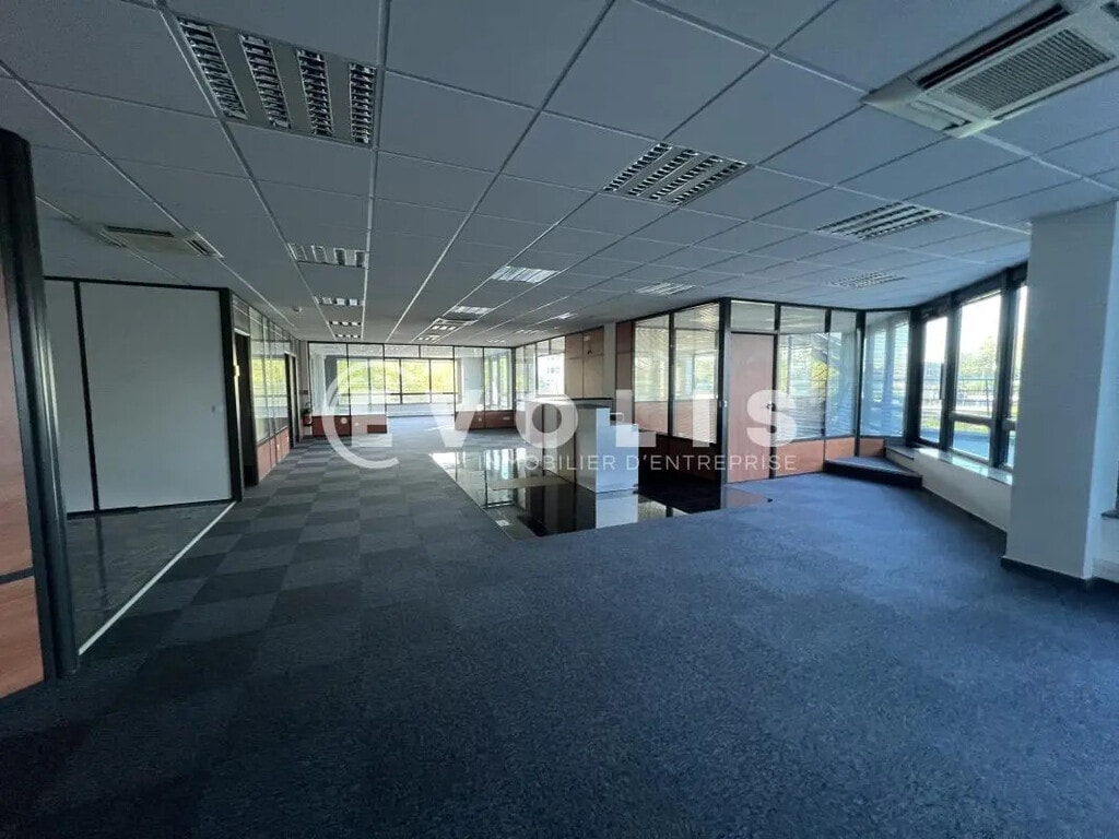 Location Bureaux 172 m² à 2 902 m² - Photo 1