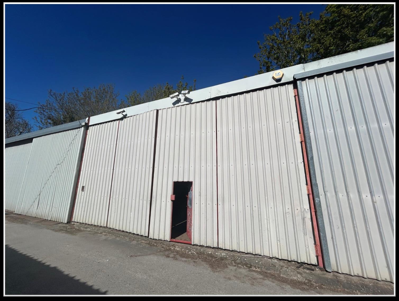 The Hollow, Newhaven to rent Building Photo- Image 1 of 3