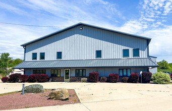 3240 W Elm Rd, Franklin, WI for rent Building Photo- Image 1 of 21