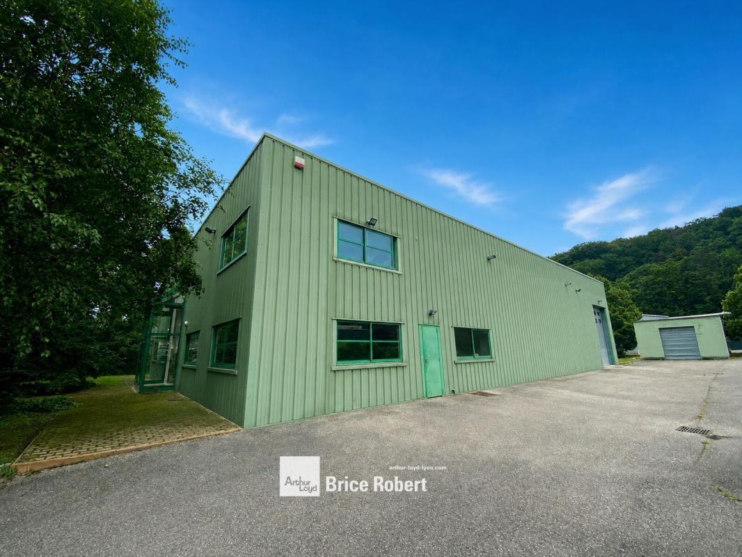 Light Industrial in Fleurieu-sur-Saône for sale Building Photo- Image 1 of 9