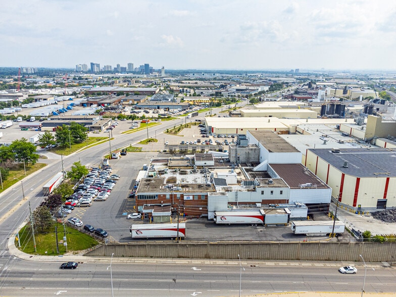 32 Kennedy Rd, Brampton, ON for sale - Building Photo - Image 3 of 3