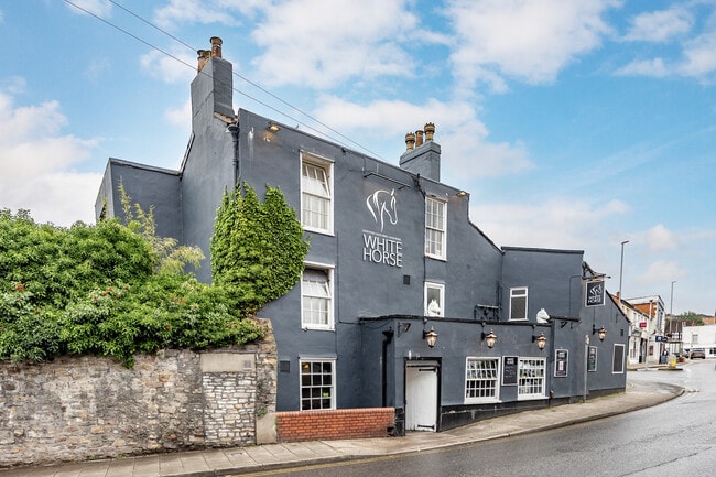 More details for 24 High St, Bristol - Retail to Rent