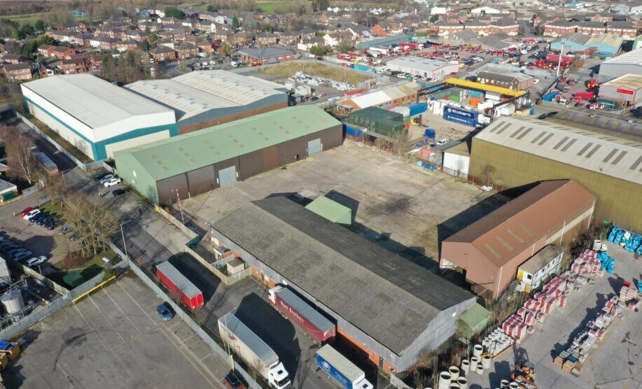 Pickerings Rd, Widnes for sale Building Photo- Image 1 of 1