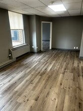 235-239 4th Ave, Pittsburgh, PA to rent Building Photo- Image 1 of 6