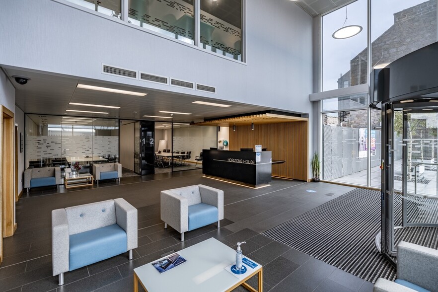 81-83 Waterloo Quay, Aberdeen to rent - Building Photo - Image 3 of 9