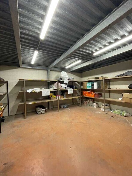 25 Rue Du 35eme Regiment D'Aviation, Bron to rent - Interior Photo - Image 2 of 11