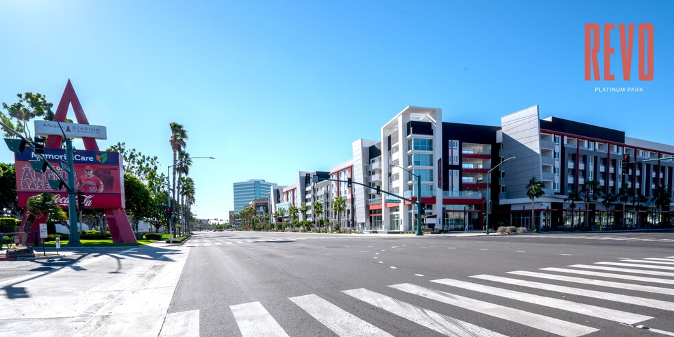 1912 S Jacaranda St, Anaheim, CA for rent - Building Photo - Image 1 of 71