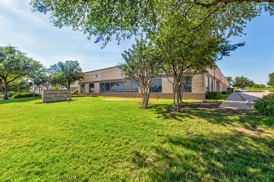 3601 NE Loop 820, Fort Worth, TX for rent - Building Photo - Image 2 of 31