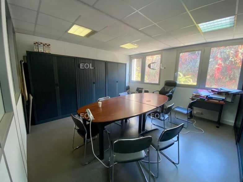Office in Marseille to rent - Interior Photo - Image 2 of 6