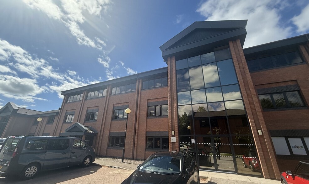 Beechwood Park, Inverness to rent - Building Photo - Image 2 of 8