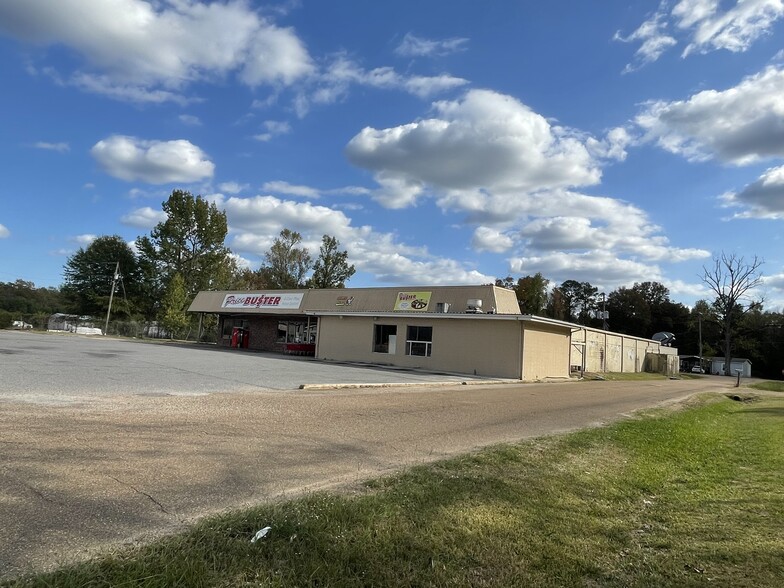 1175 E Third St, Forest, MS for rent - Building Photo - Image 2 of 5