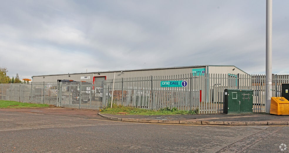 Marston Rd, St Neots to rent - Primary Photo - Image 1 of 4