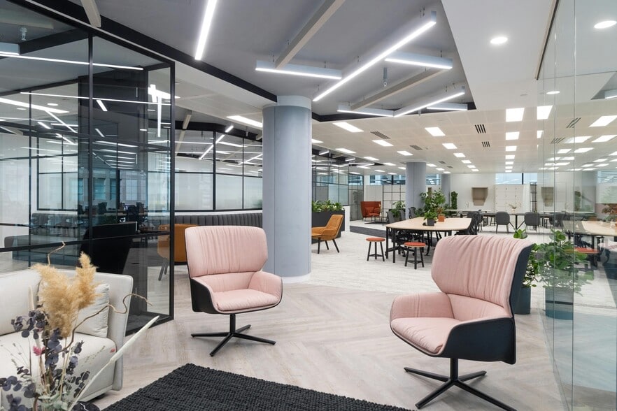 1 Tudor St, London to rent - Building Photo - Image 3 of 11