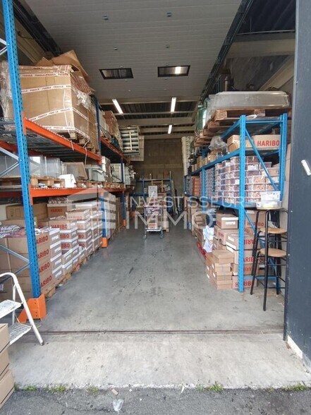 Light Industrial in Noisy Le Grand to rent - Building Photo - Image 2 of 4