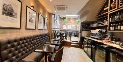 148 Regents Park Rd, London to rent Interior Photo- Image 2 of 3