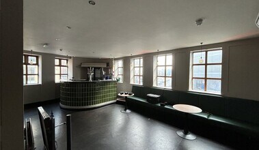 15 Marlborough Cres, Newcastle Upon Tyne to rent Interior Photo- Image 2 of 5