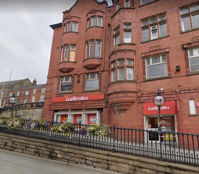 13-13A Yorkshire St, Oldham for sale - Building Photo - Image 1 of 1