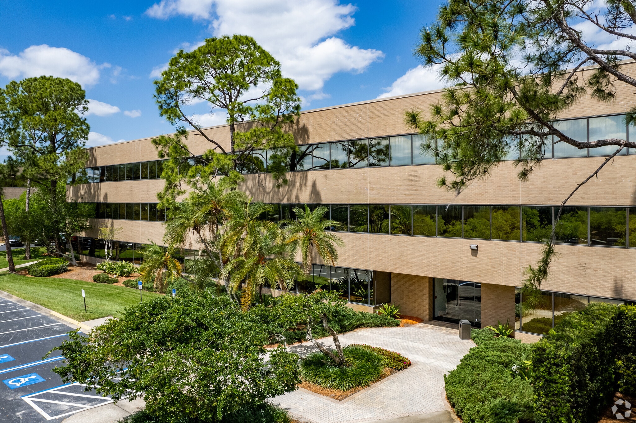 2400 Maitland Center Pky, Maitland, FL to rent Building Photo- Image 1 of 16