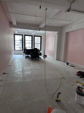15 W 36th St, New York, NY to rent Interior Photo- Image 2 of 2