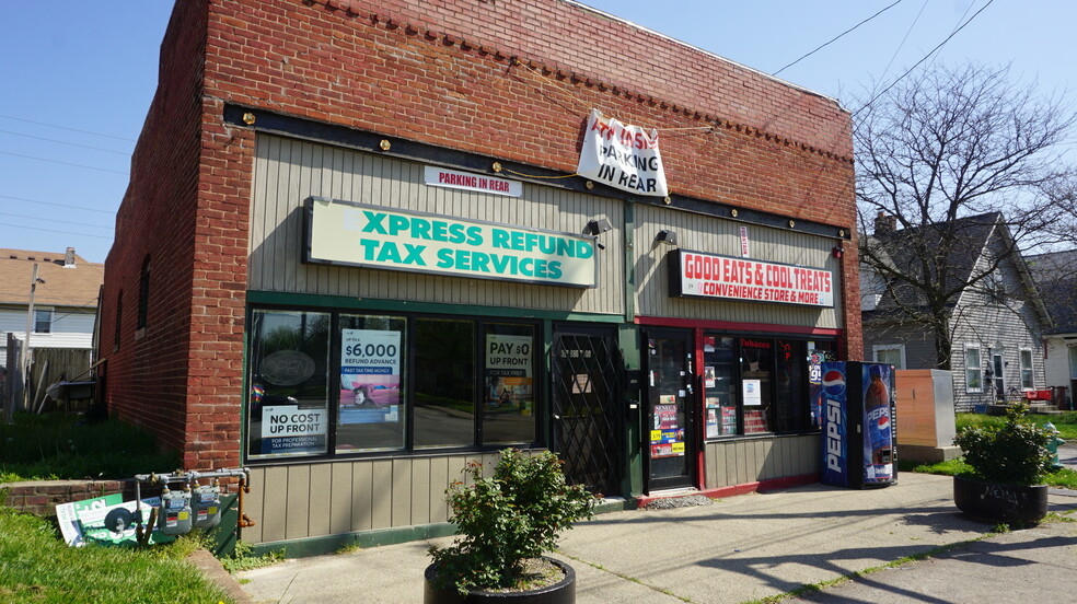 4426-4428 E Washington St, Indianapolis, IN for sale - Building Photo - Image 1 of 1