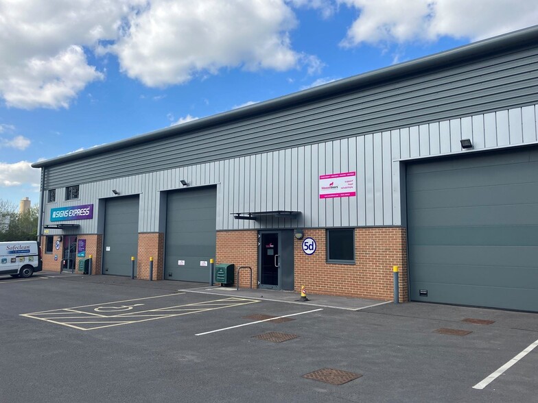 Basil Hill Rd, Didcot to rent - Building Photo - Image 3 of 3