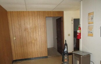 202 S John St, New Brockton, AL for sale Interior Photo- Image 1 of 2