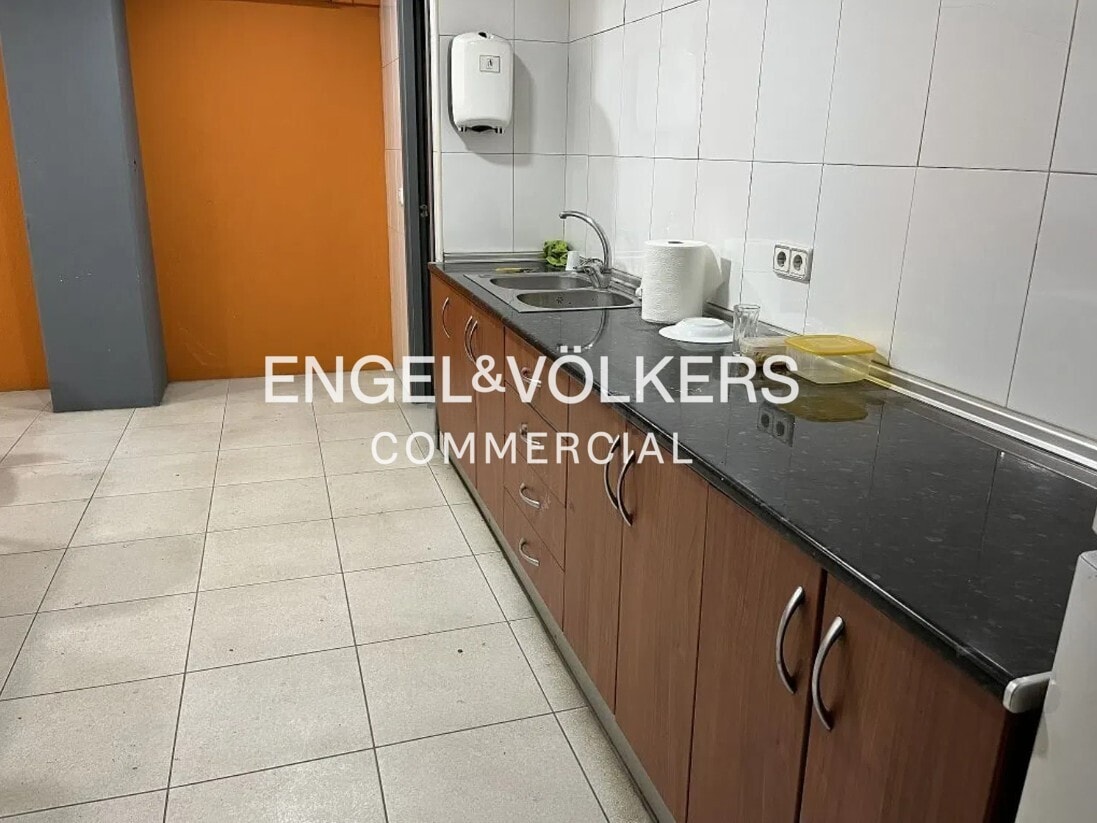 Industrial in Montornès del Vallès, Barcelona to rent Interior Photo- Image 1 of 14