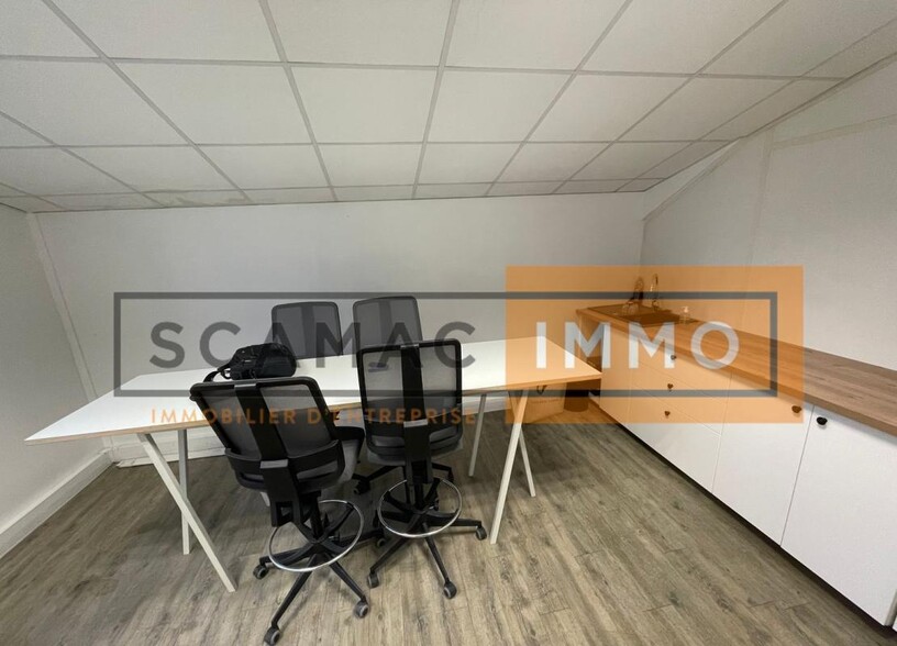 Industrial in Neuilly-Plaisance to rent - Building Photo - Image 2 of 9