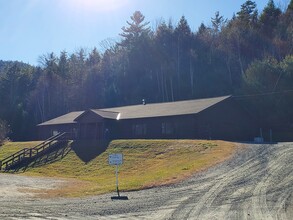 24-25 Hathorn Dr, Enfield, NH for rent Building Photo- Image 1 of 13