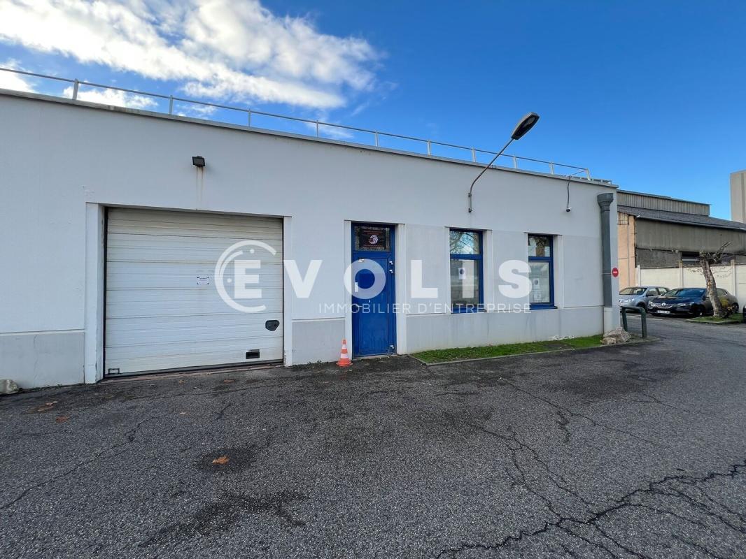 109 Rue Du 1 Mars 1943, Villeurbanne to rent Building Photo- Image 1 of 18