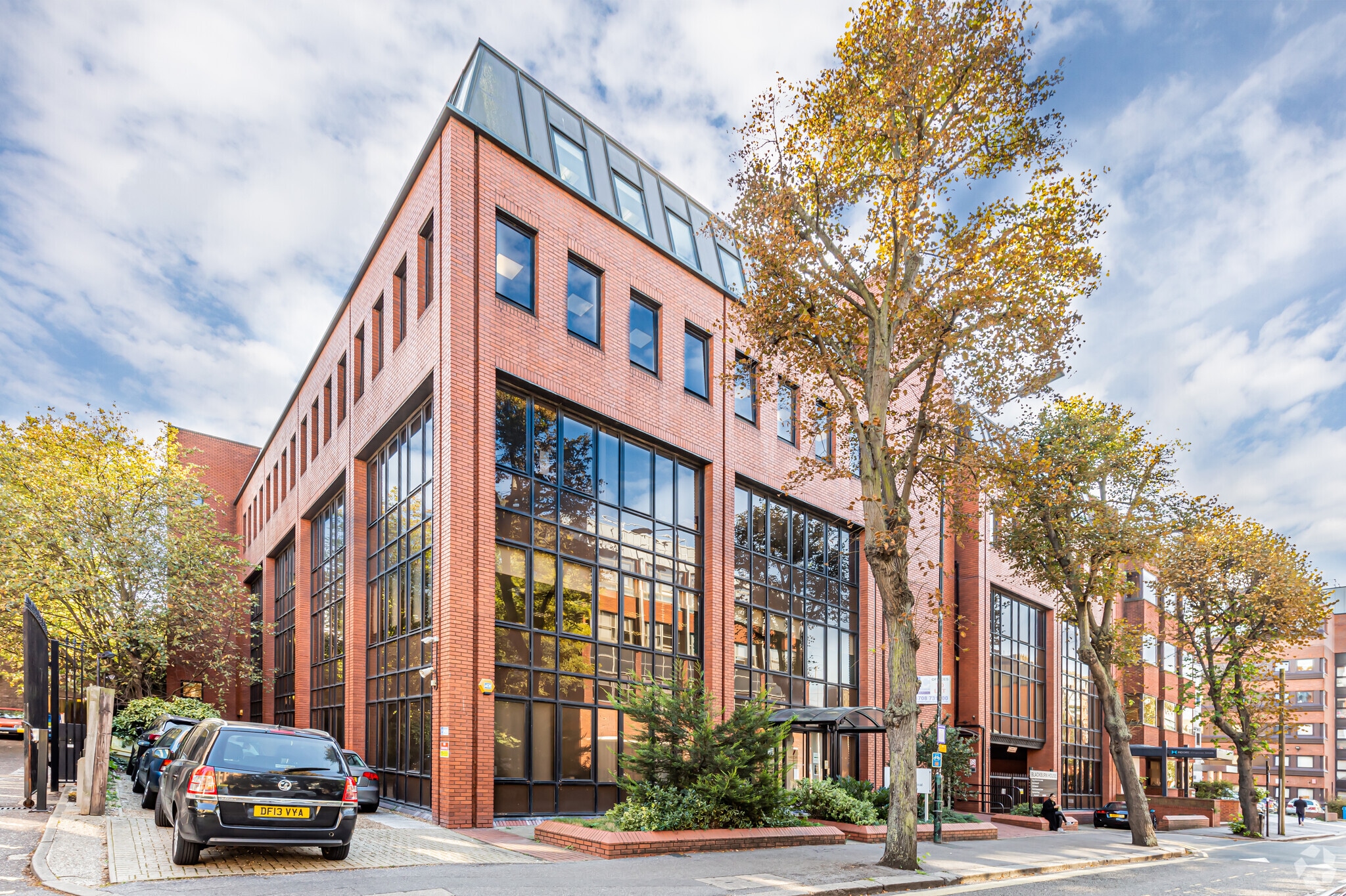 22-26 Eastern Rd, Romford to rent Primary Photo- Image 1 of 2