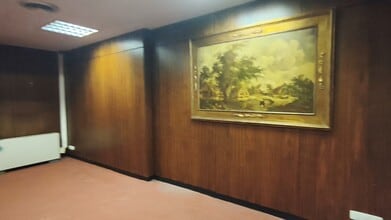 Office in Barcelona, Barcelona to rent - Commercial Listing Video