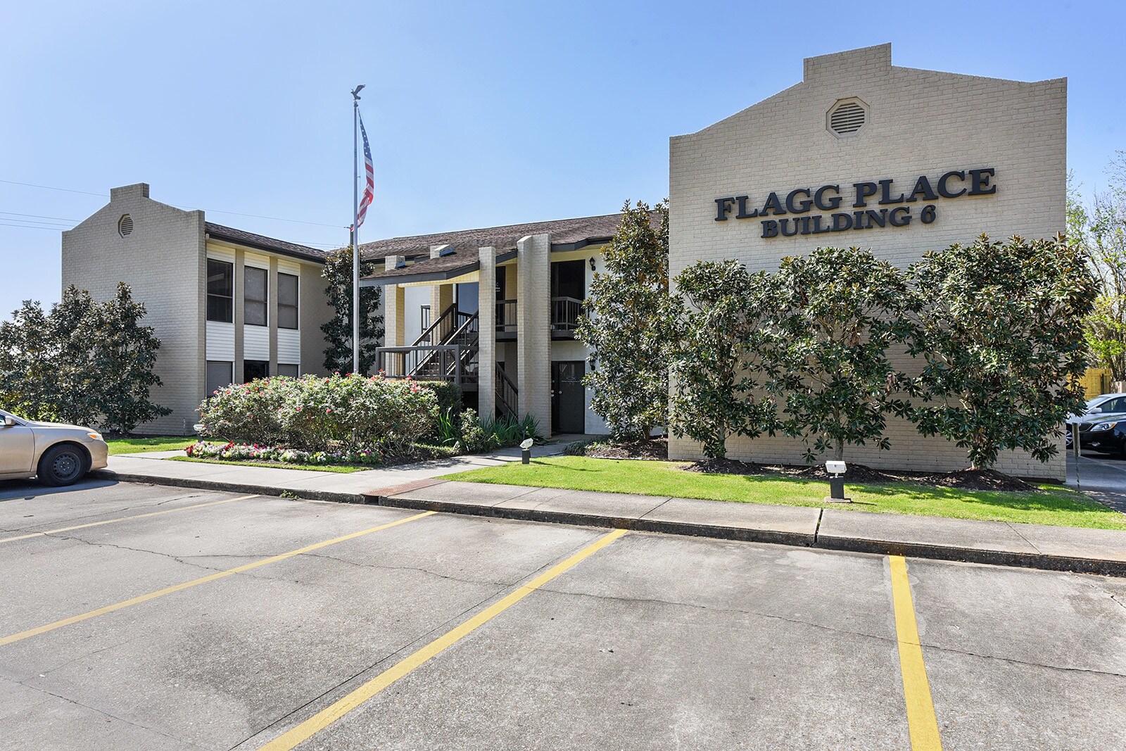 113 Flagg Pl, Lafayette, LA to rent Building Photo- Image 1 of 24