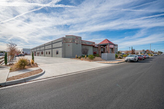 356 E Avenue K6 Ave, Lancaster, CA for rent Building Photo- Image 1 of 14