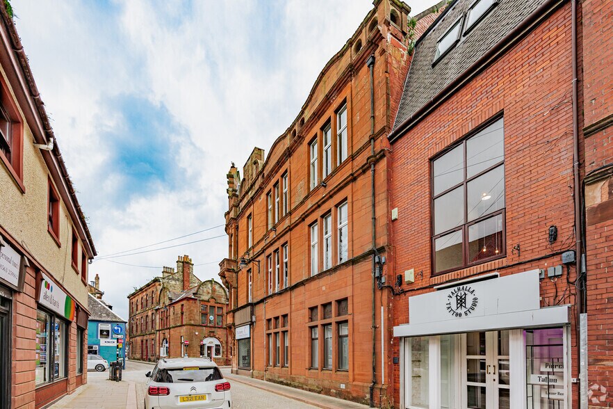 60 Bank St, Kilmarnock to rent - Building Photo - Image 2 of 12